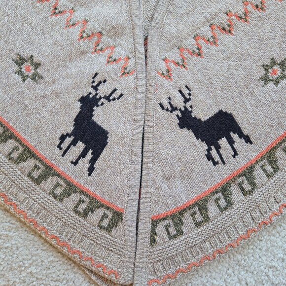 NWOT Beretta Wool Wrap Cape Moose Elk Deer Reindeer - Picture 3 of 12